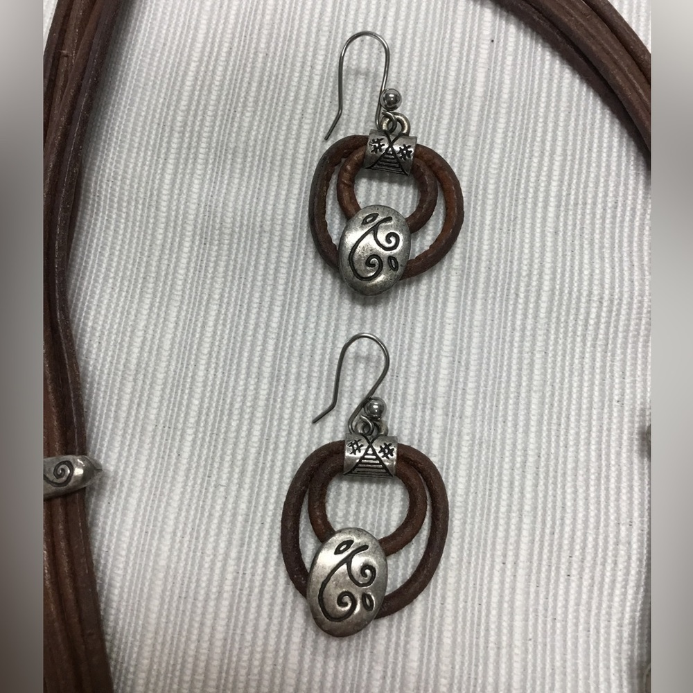 Chico’s Brown & Silver Necklace & Earrings Set - Picture 3 of 7